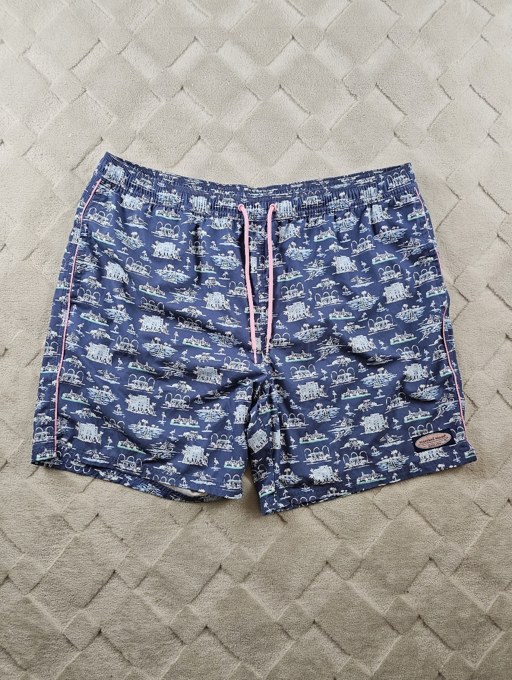 Vineyard Vines Swim Trunks Mens Extra Large Navy Blue Tropical Print
